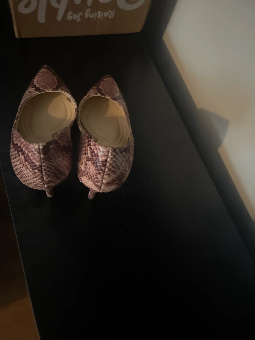 Women's Snakeskin Print Heels - photo 4