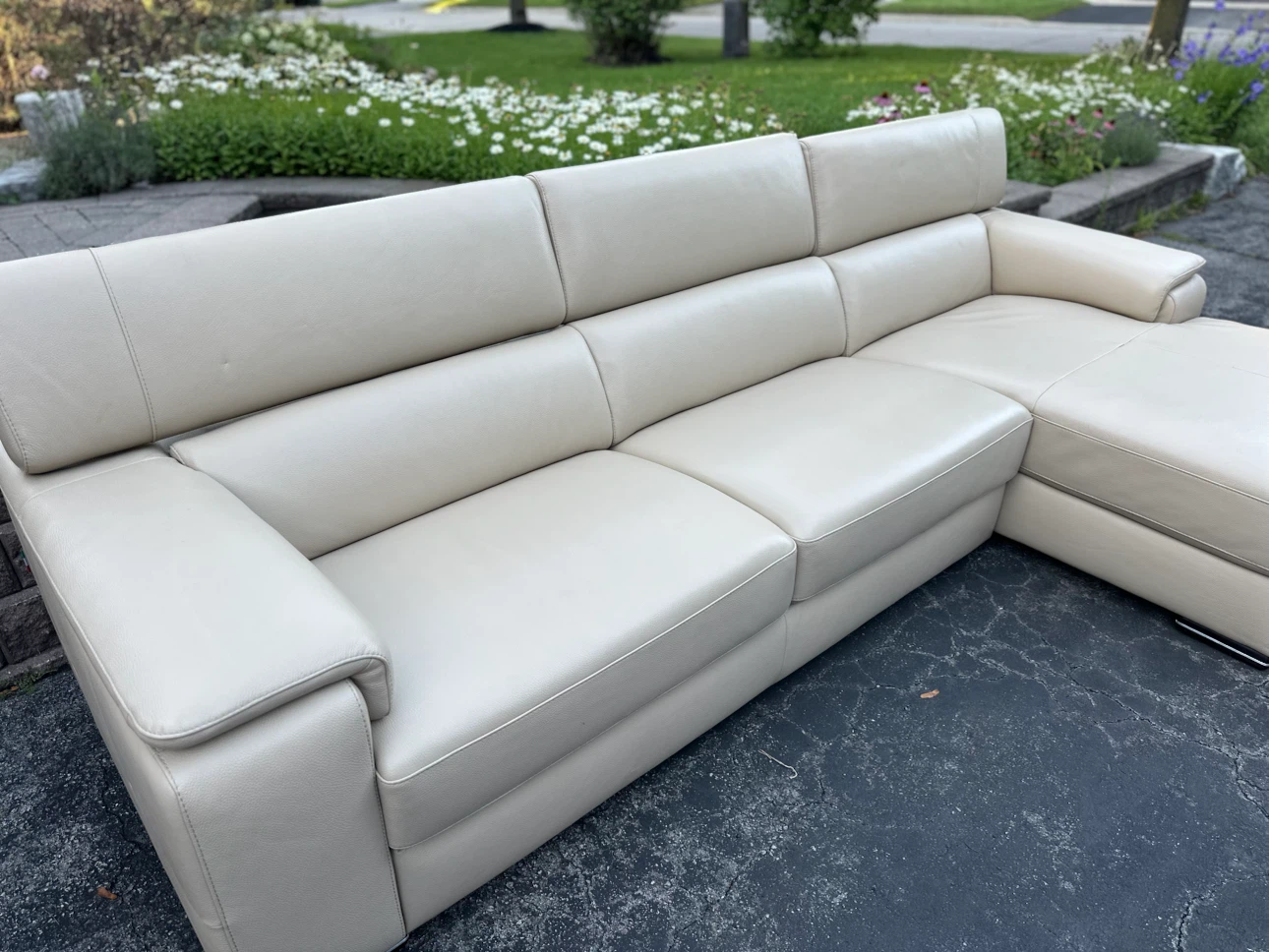 Leather Sectional Sofa - Magnum - photo 3
