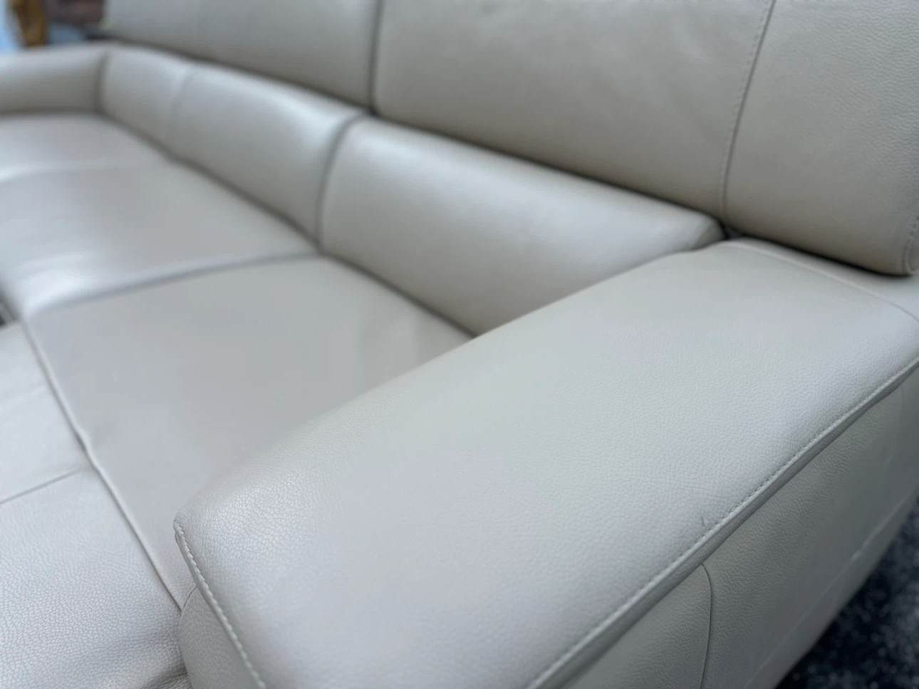 Leather Sectional Sofa - Magnum - photo 4