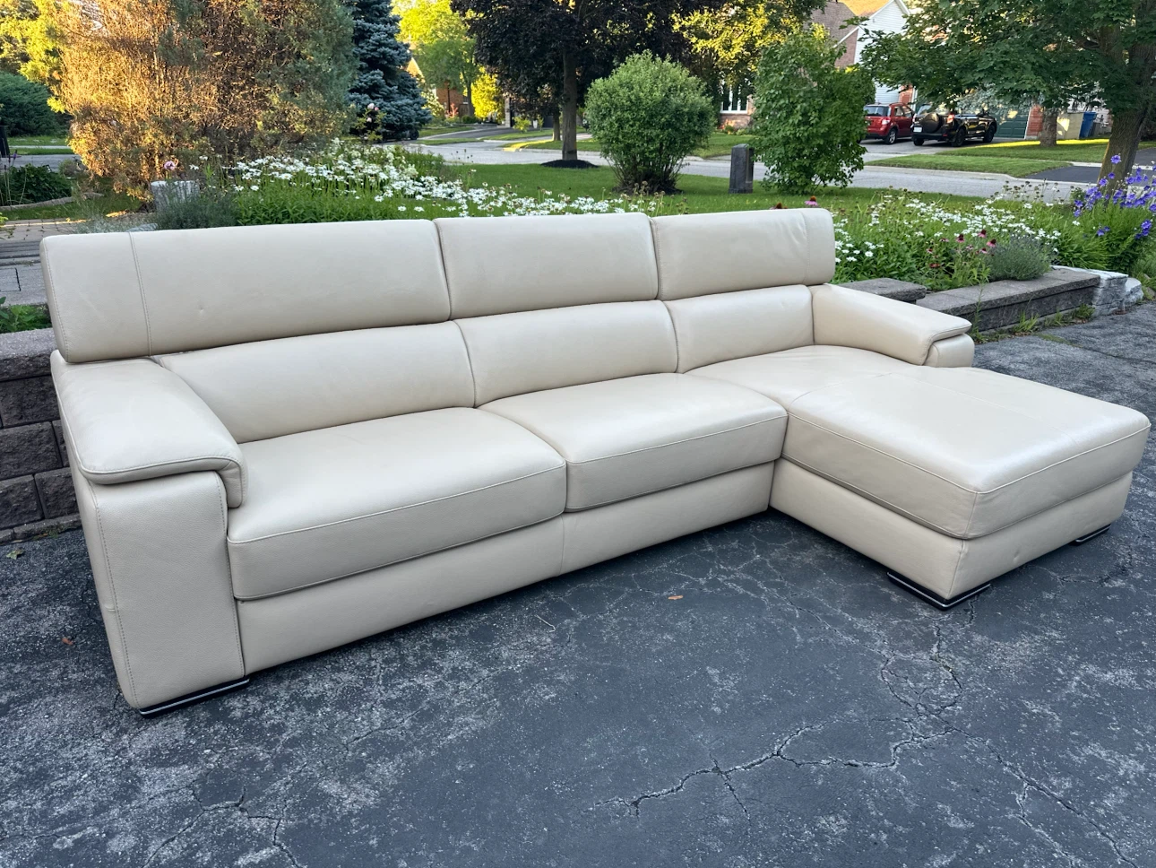 Leather Sectional Sofa - Magnum - photo 5