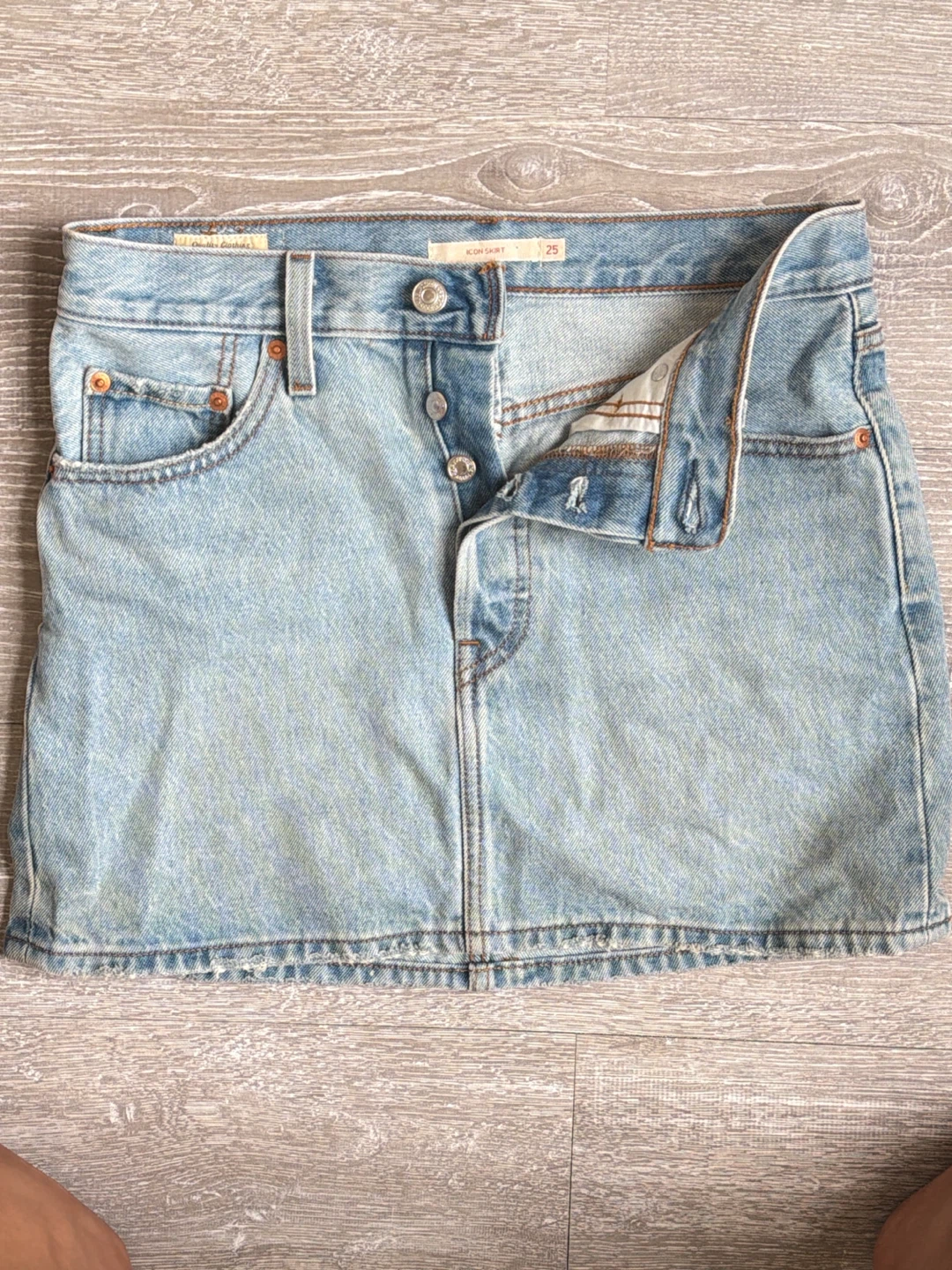 Levi's Premium Icon Skirt