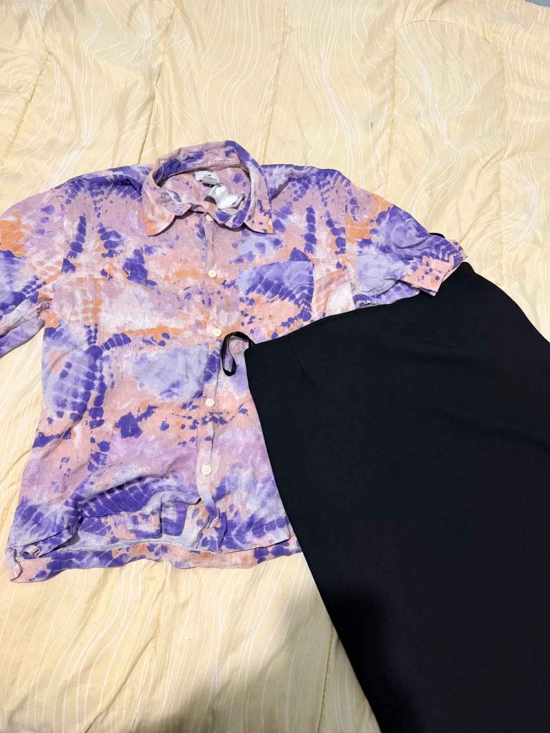 H&M Relaxed Fit Tie-Dye Shirt & Evan-Picone Black Skirt - photo 2