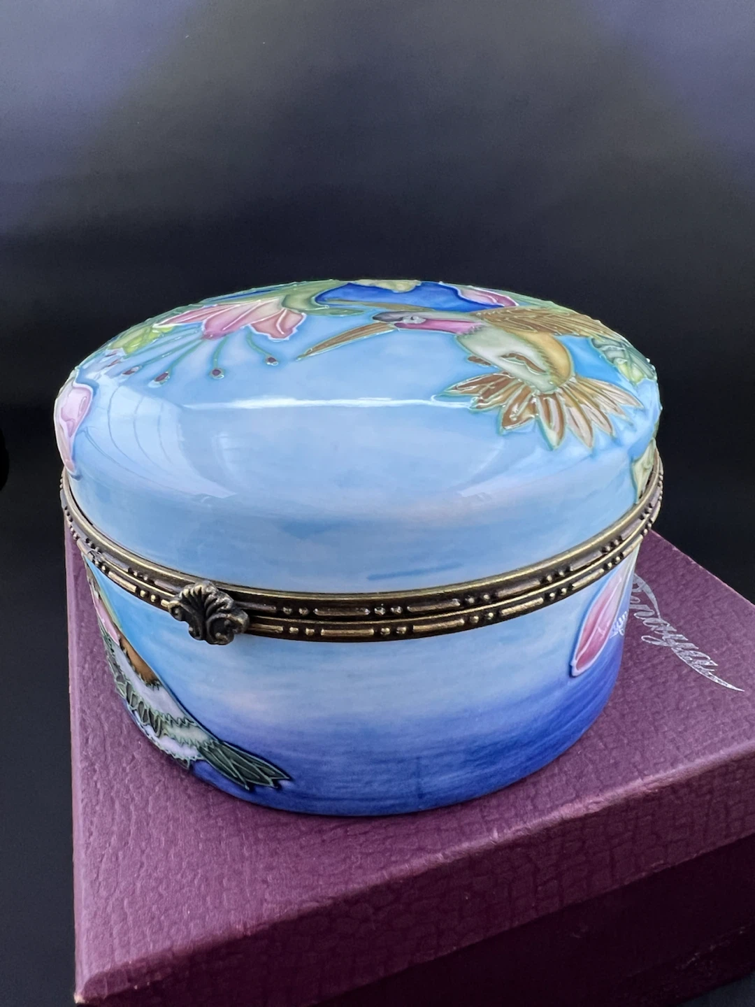 Benaya Artist-Signed Hummingbird Porcelain Trinket - photo 2
