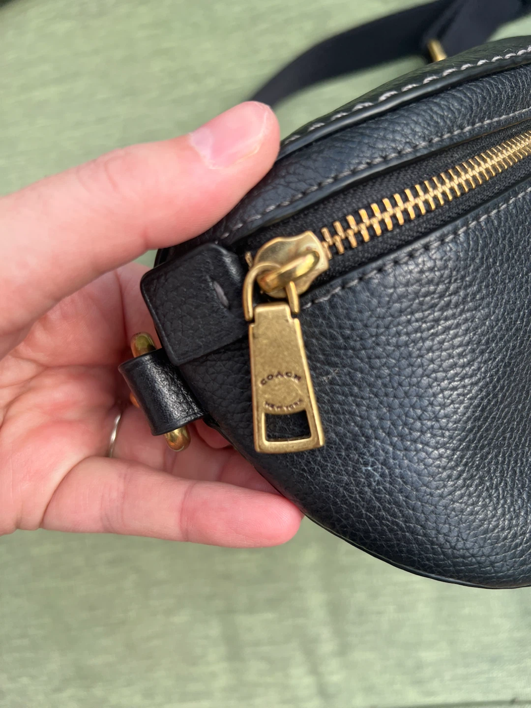 Coach Black Leather Belt Bag - photo 2