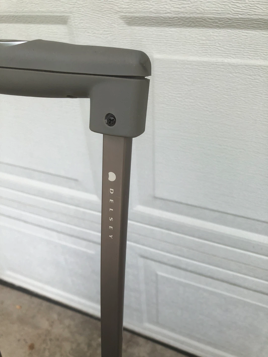 Delsey Luggage Suitcase 10x20x30 inch - photo 2