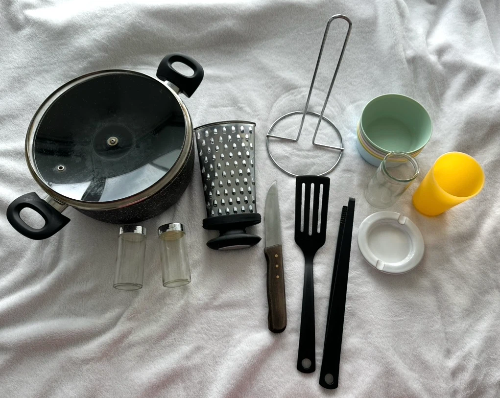 MOVING SALE : kitchen items - photo 2