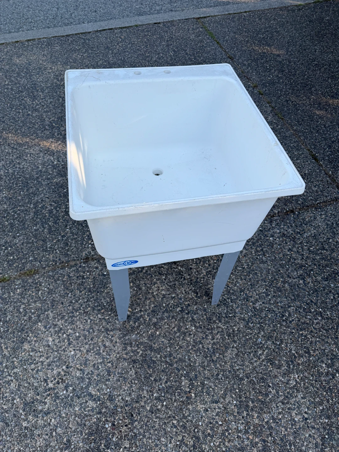 Utilatub Utility Sink