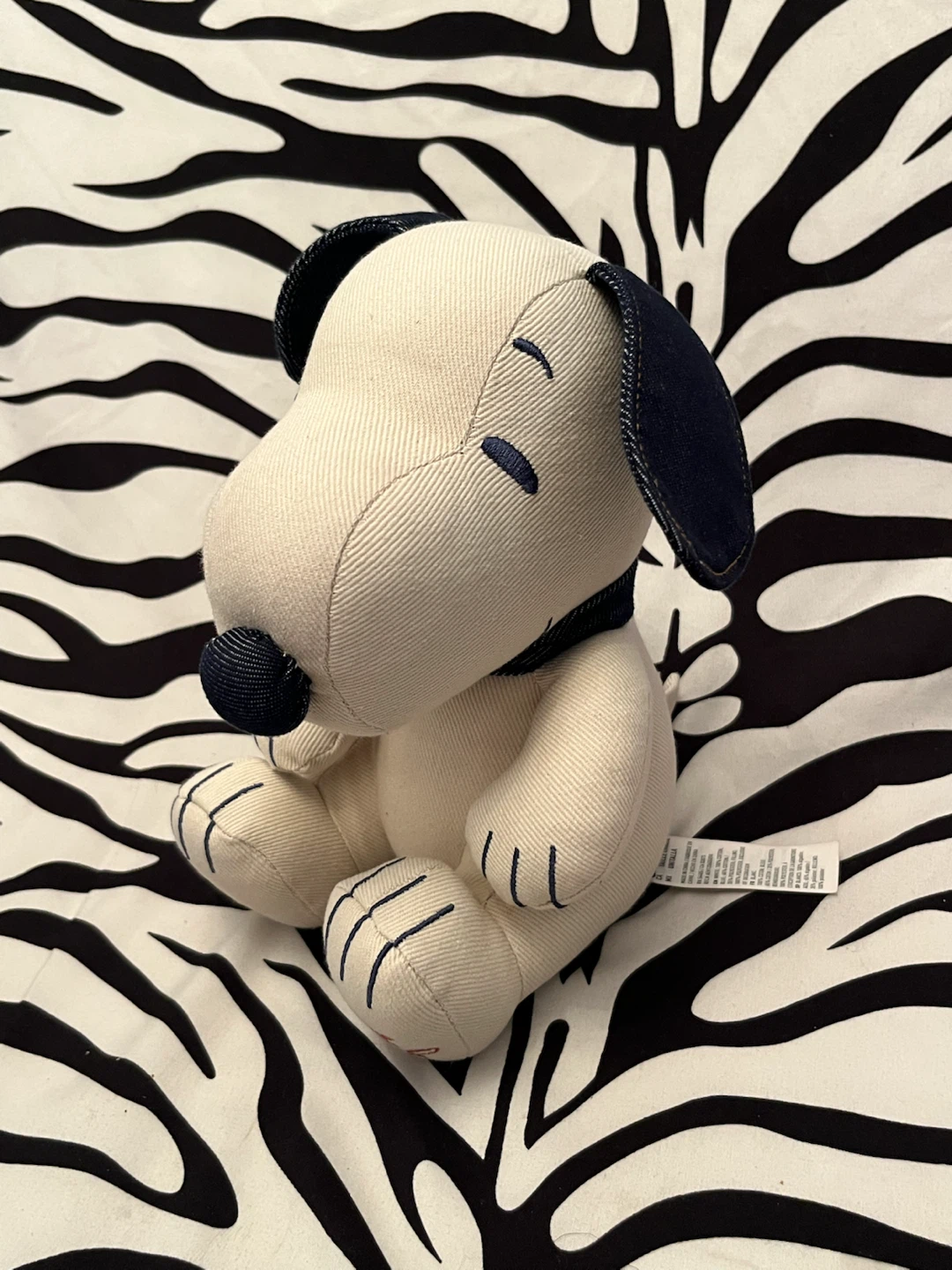 🖤 American Eagle Snoopy Denim Plush soft toy 🖤