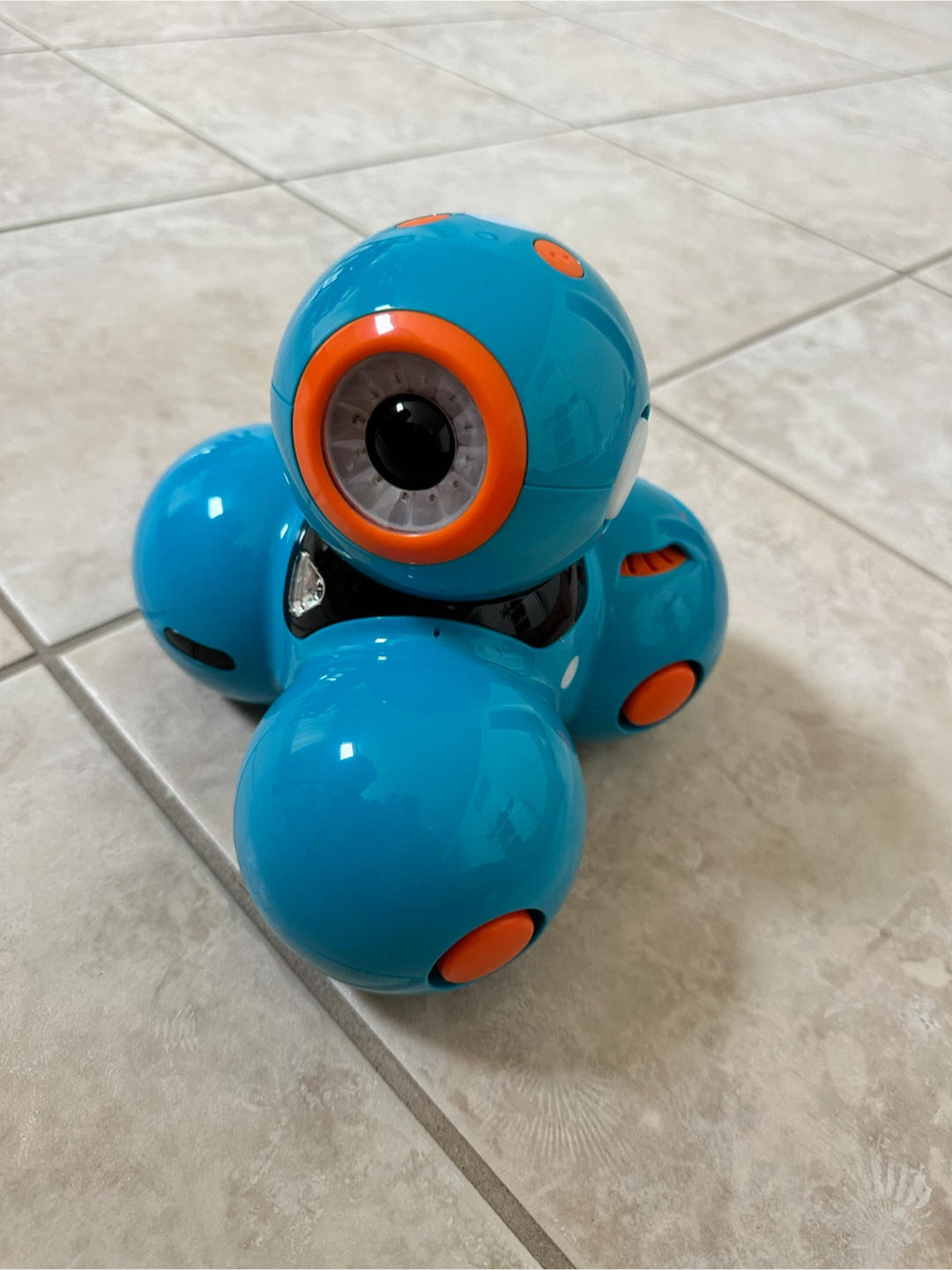 Wonder Workshop Dash Robot