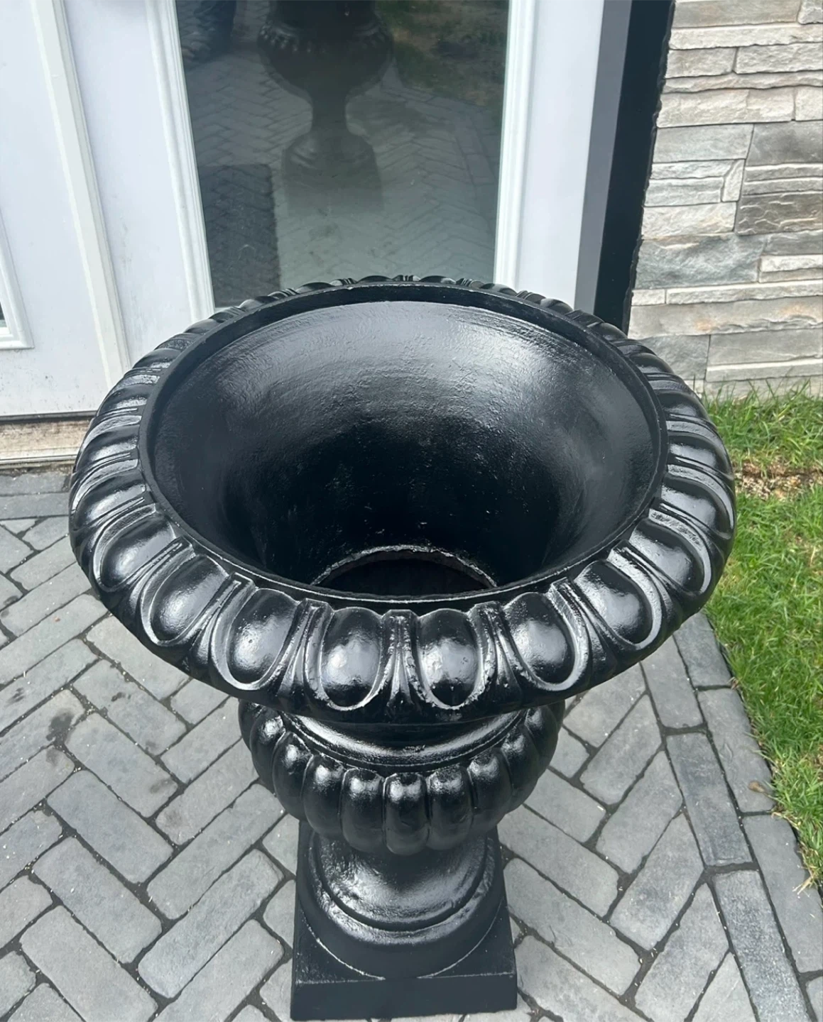 TWO Antique Large Cast Iron Garden Urns/Planters - photo 5