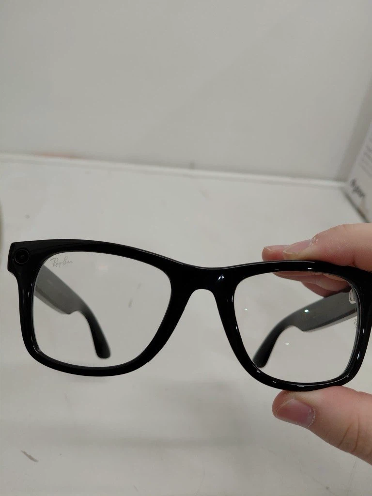 Ray-Ban Meta Transition Glasses Wayfarer Gen 2 – Shiny Black - photo 4