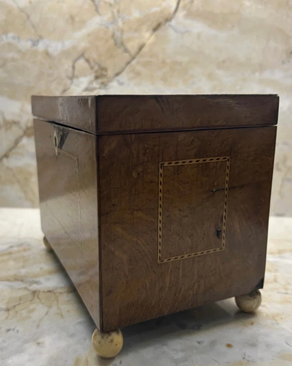 Late 18th c. English Adam Style Yew wood Tea Caddy - photo 2