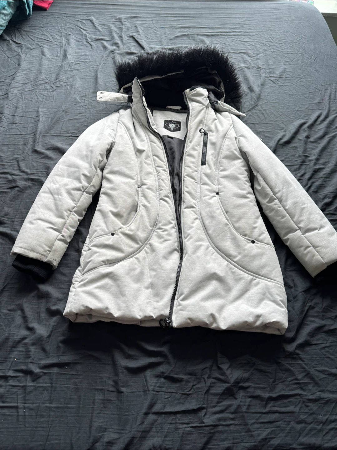 Men and women’s winter Jacket together at 60 cad