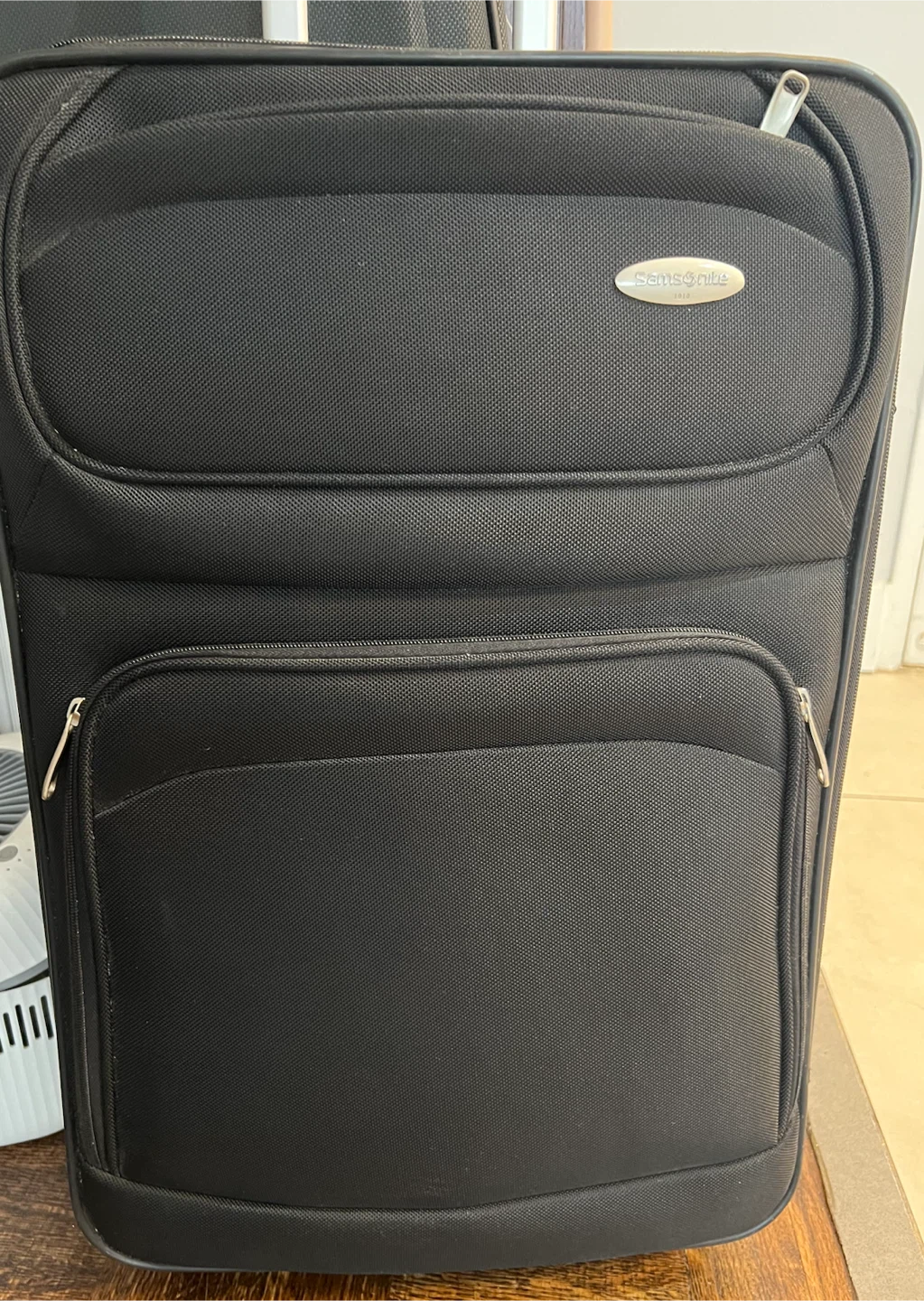 Samsonite Rolling Suitcase