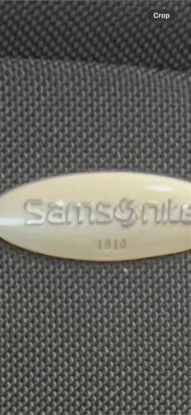 Samsonite Rolling Suitcase - photo 2