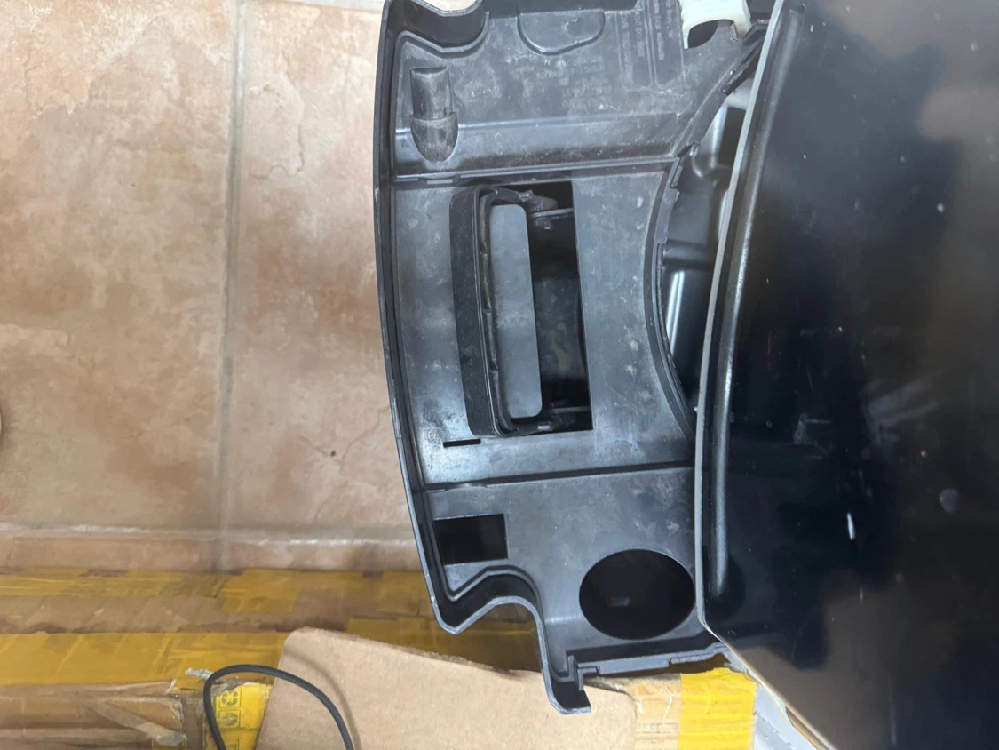 LG Dehumidifier  Doesn’t turn on - photo 4