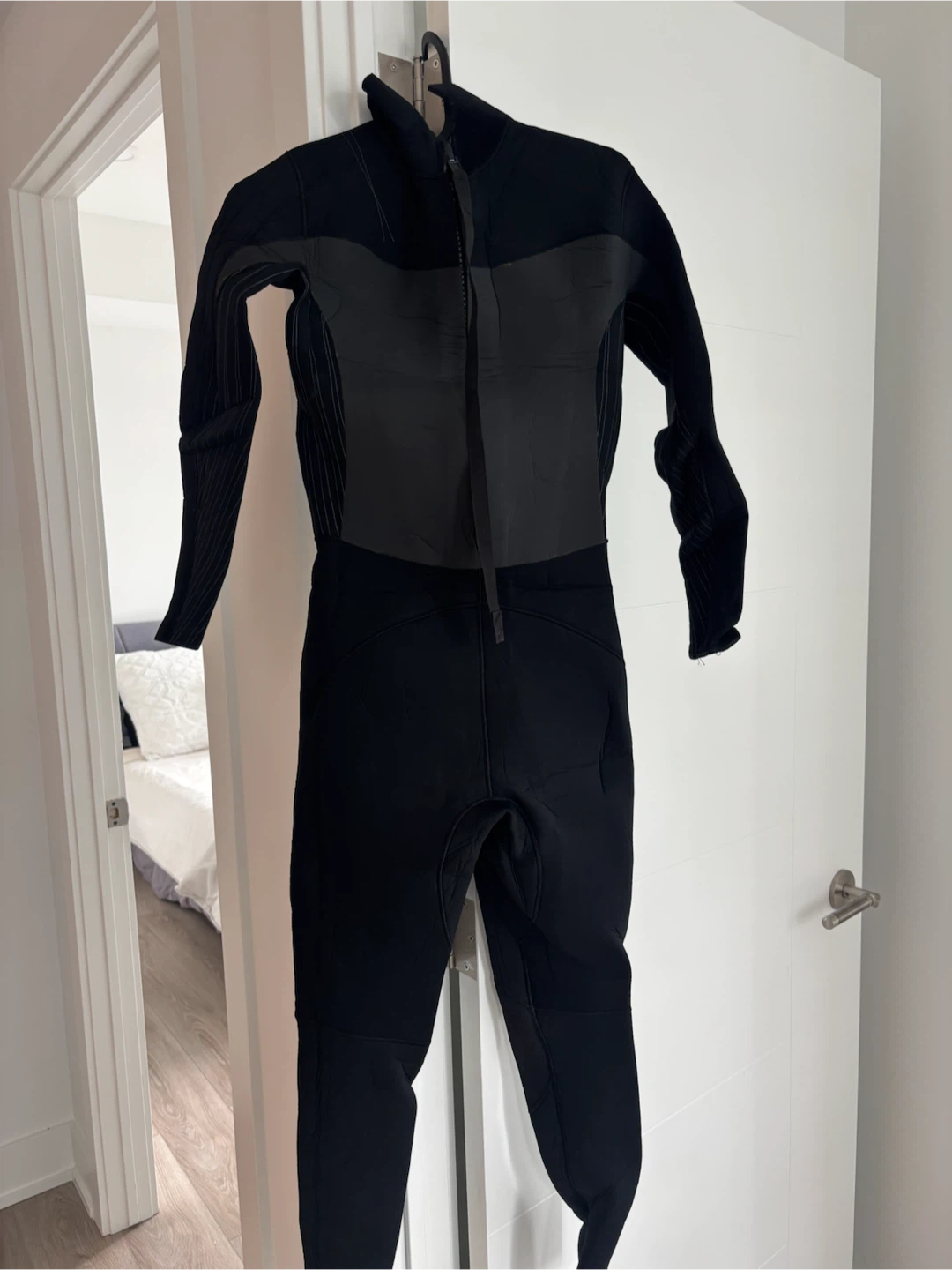 MEC Full Wetsuit Women Small - photo 2