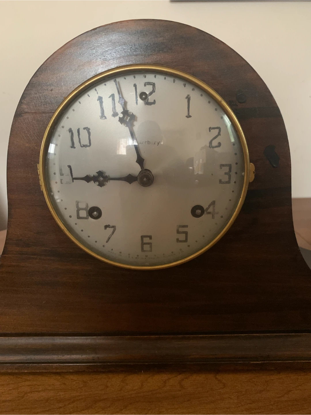 Vintage Wooden Mantle Clock - photo 2