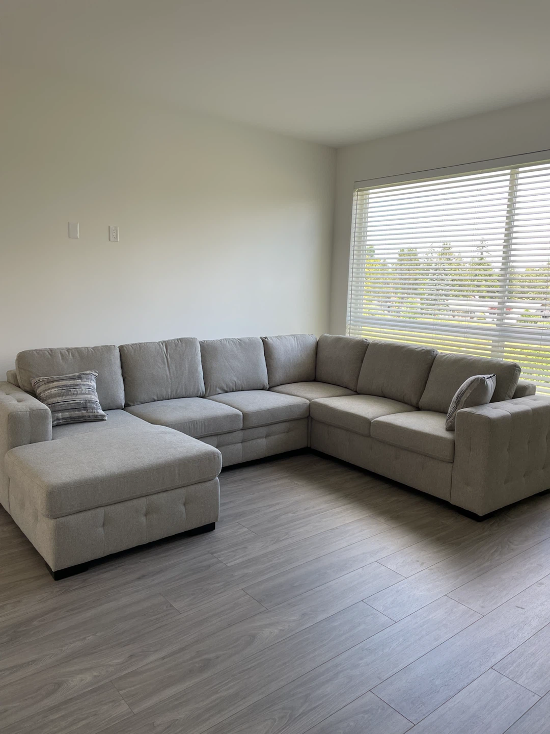 Sectional Sofa - photo 2