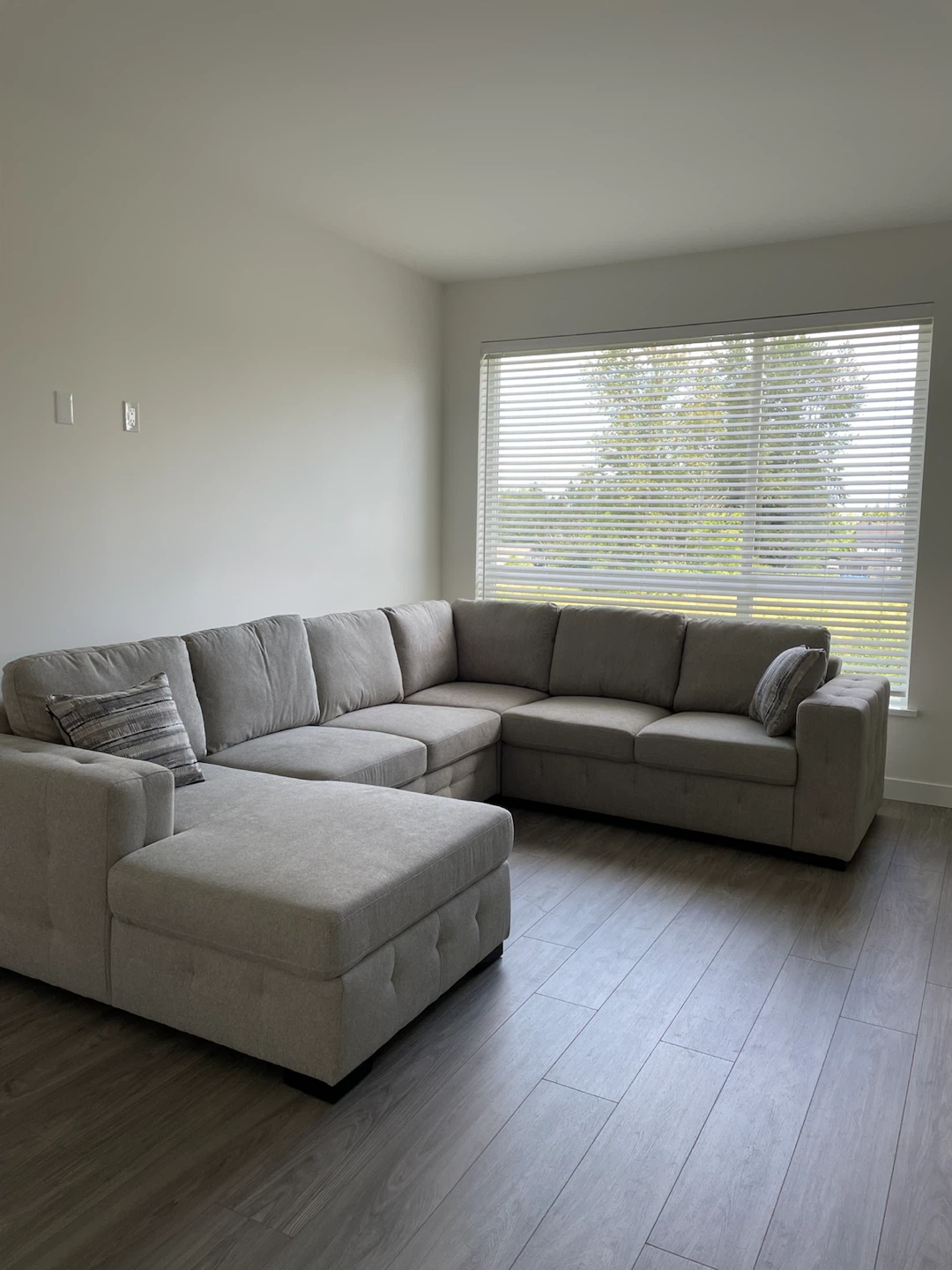 Sectional Sofa - photo 3