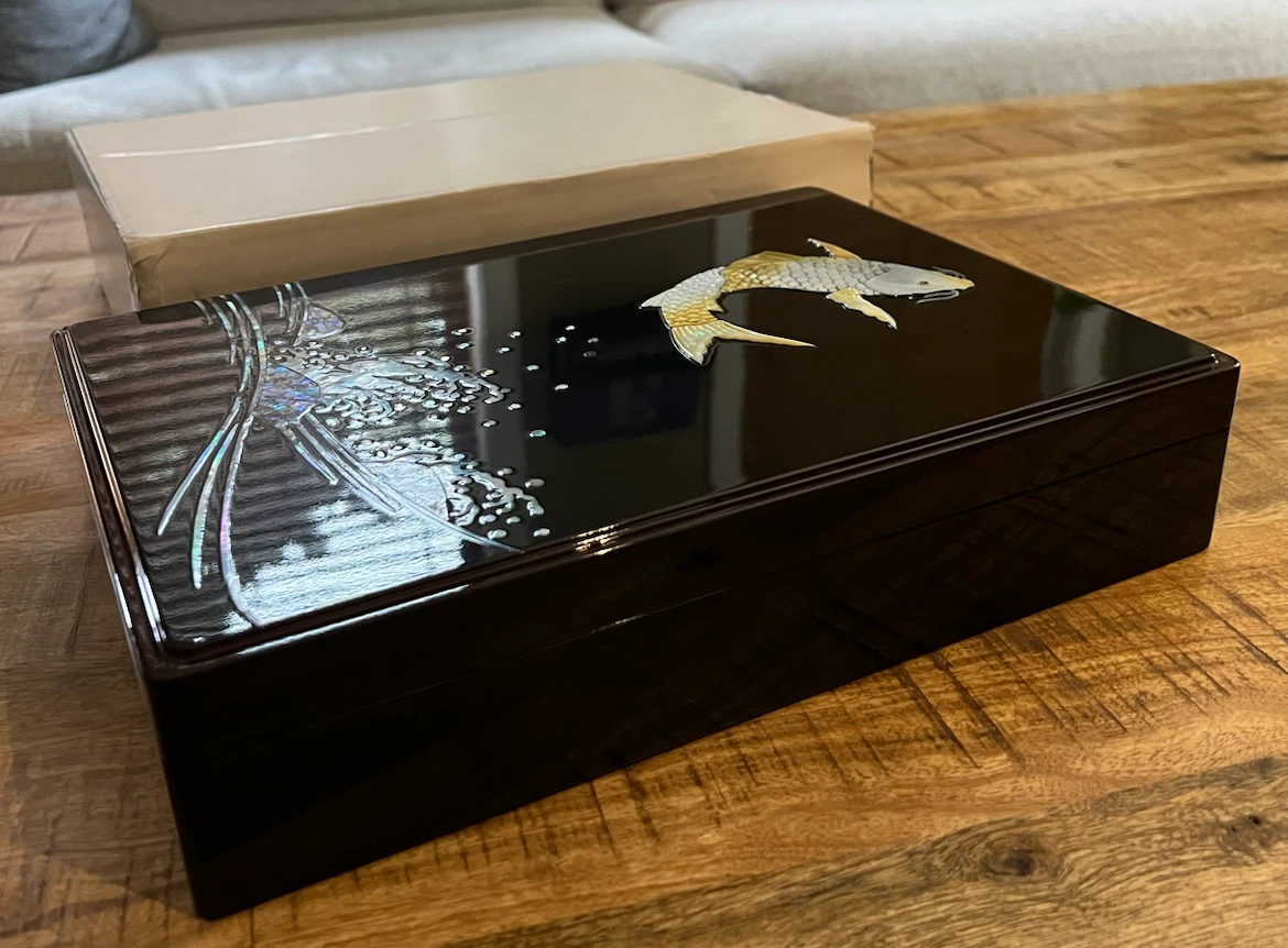 Brand New Korean Mother of Pearl Black Lacquer Box - photo 2