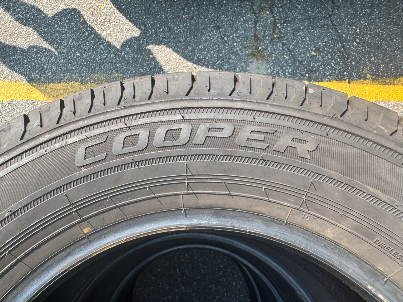 SET OF 4 COOPER DISCOVERER HT3 235/65R16 M+S TIRES