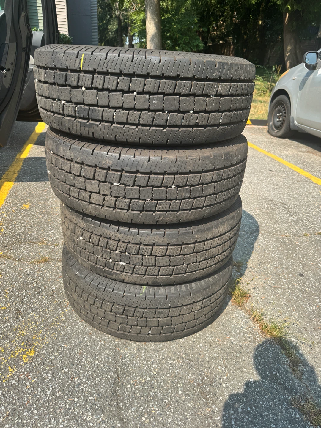 SET OF 4 COOPER DISCOVERER HT3 235/65R16 M+S TIRES - photo 3