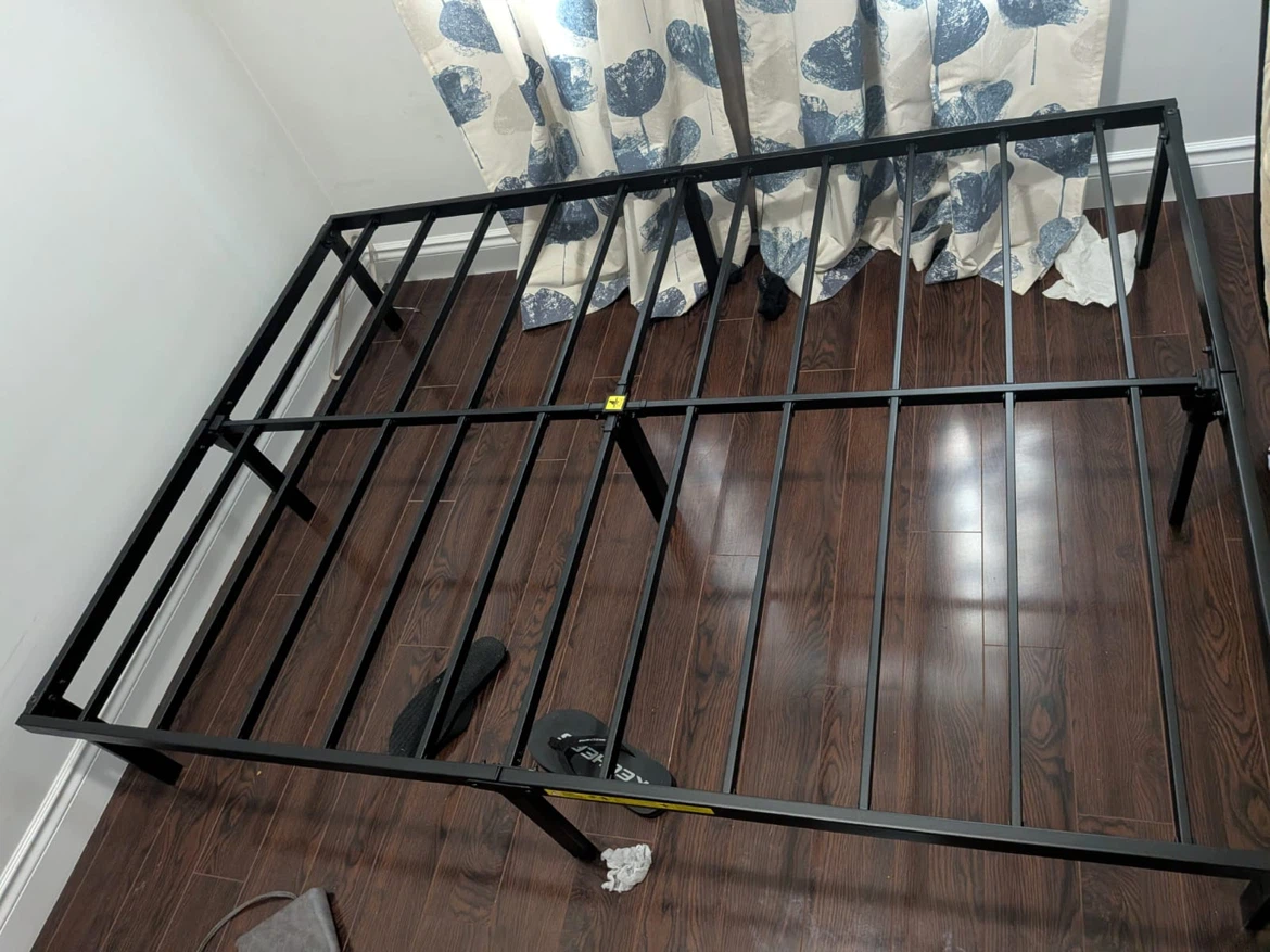 Black Metal Bed Frame (Full double)