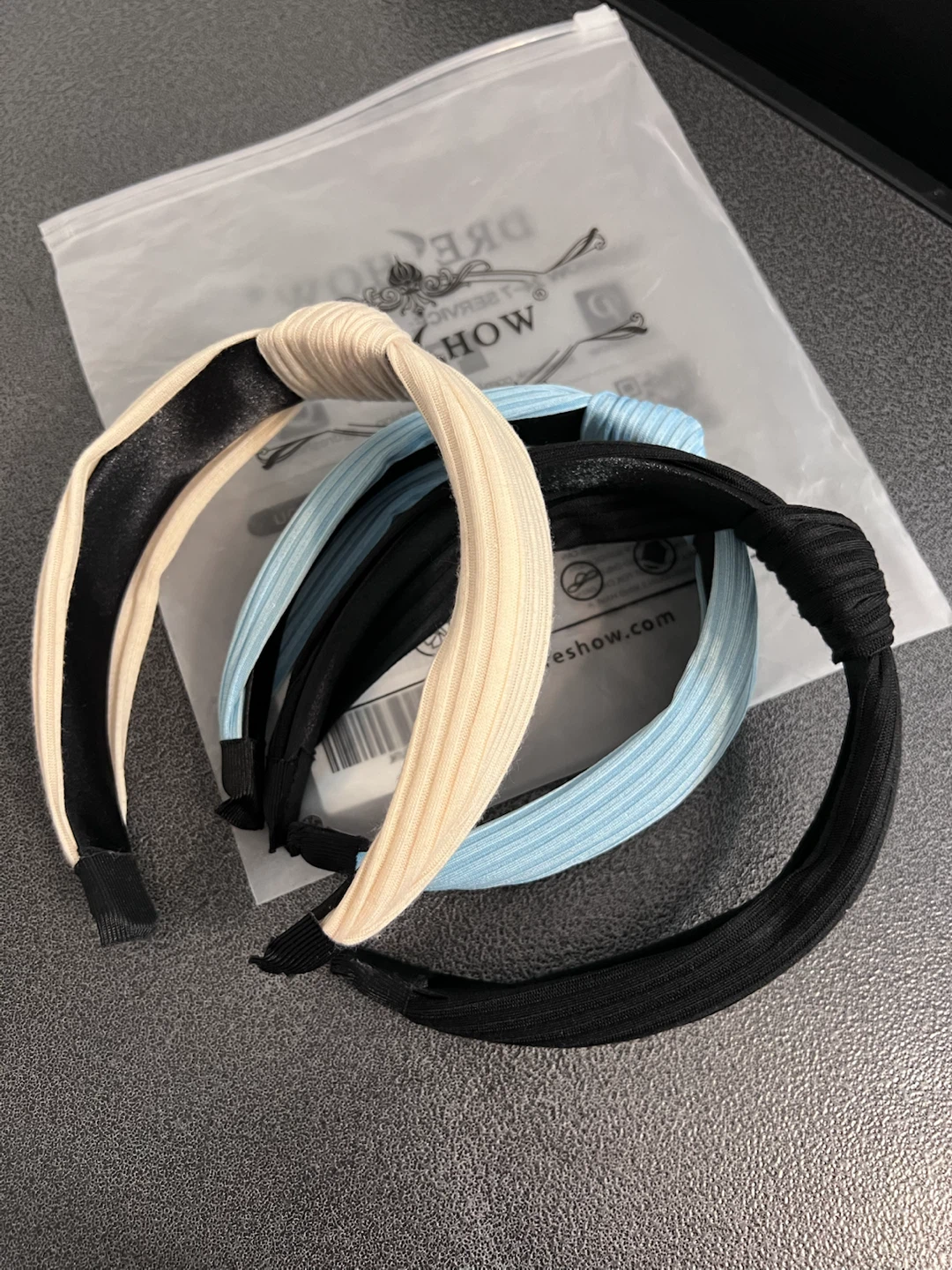 3-Piece Knotted Headband Set – Brand New 🎀