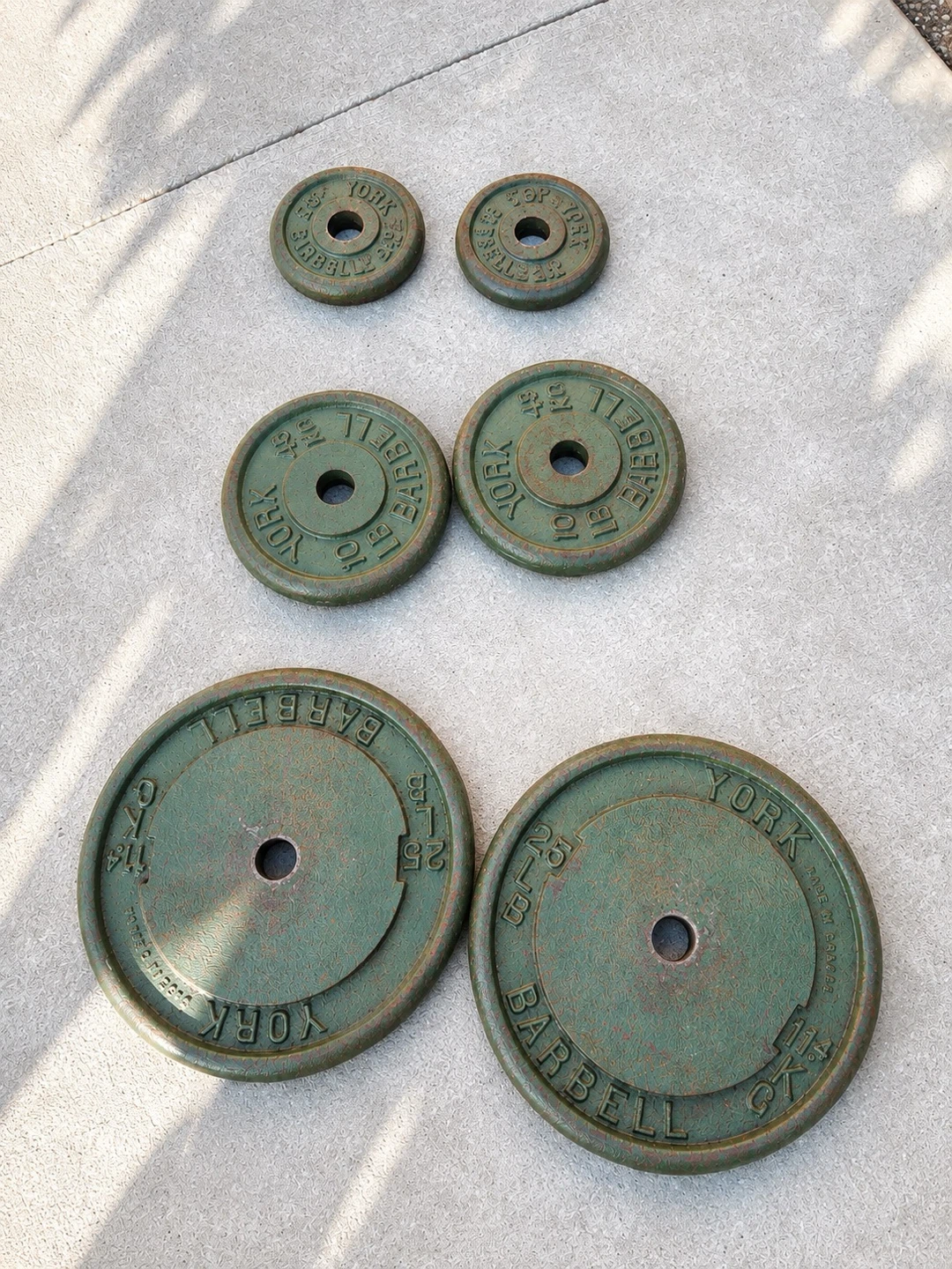 York Barbell Weight Plates Set