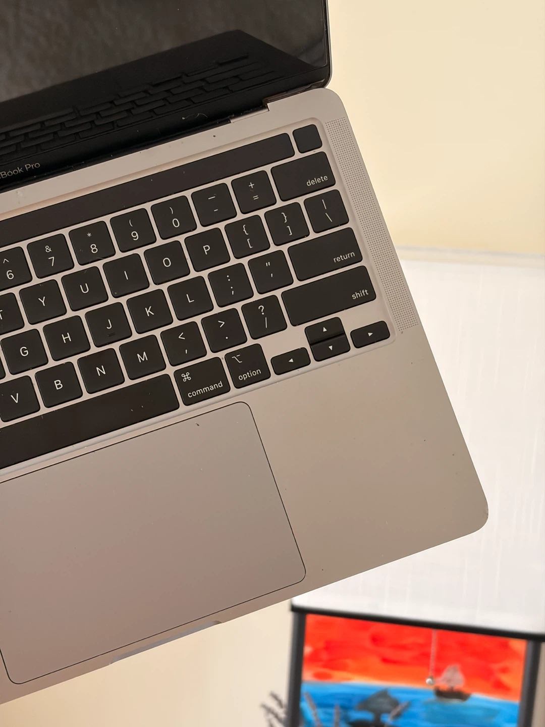 Apple MacBook Pro 13-inch (2020, Retina, i5) - photo 4