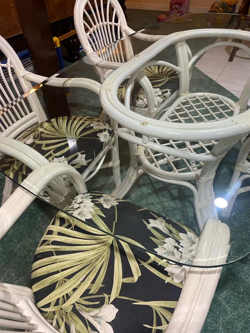 White Rattan Dining Set with Glass Top and Floral Cushions - photo 3