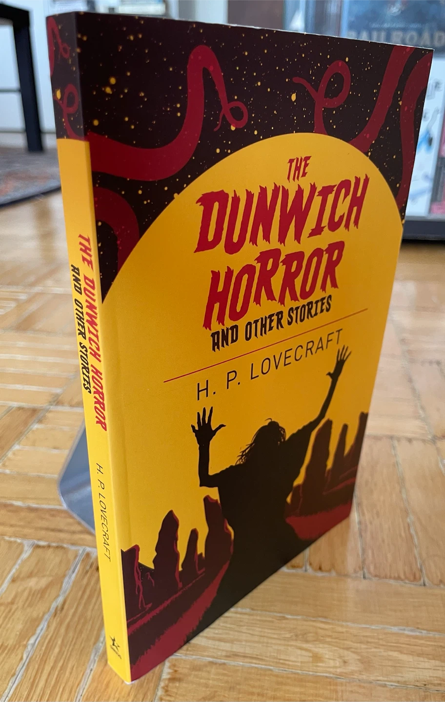 H.P. Lovecraft The Dunwich Horror Book *New