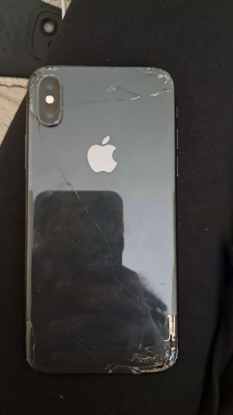 2 iPhones for sale - photo 4
