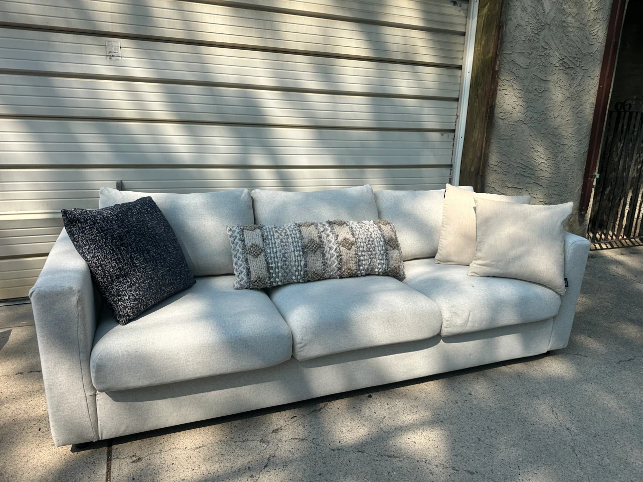 IKEA FINNALA 3-Seat Sofa – Gunnared Beige