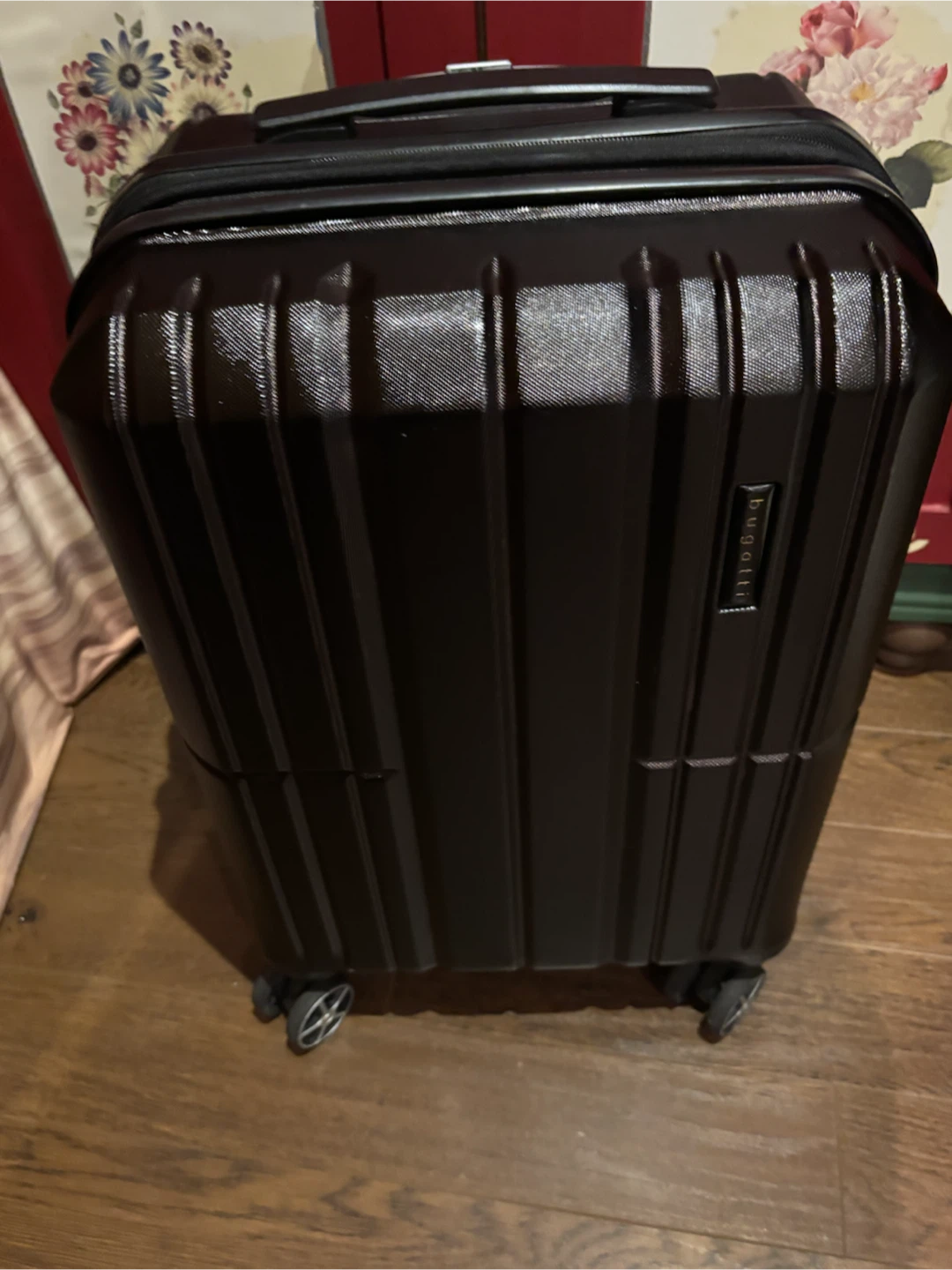 Bugatti Black Hardside Spinner Suitcase