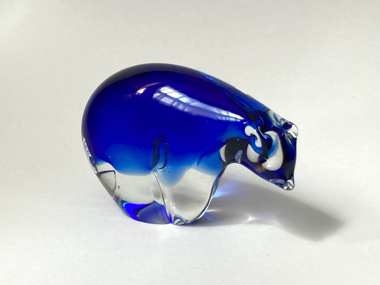 Vintage Art Glass Polar Bear Paperweight - photo 2