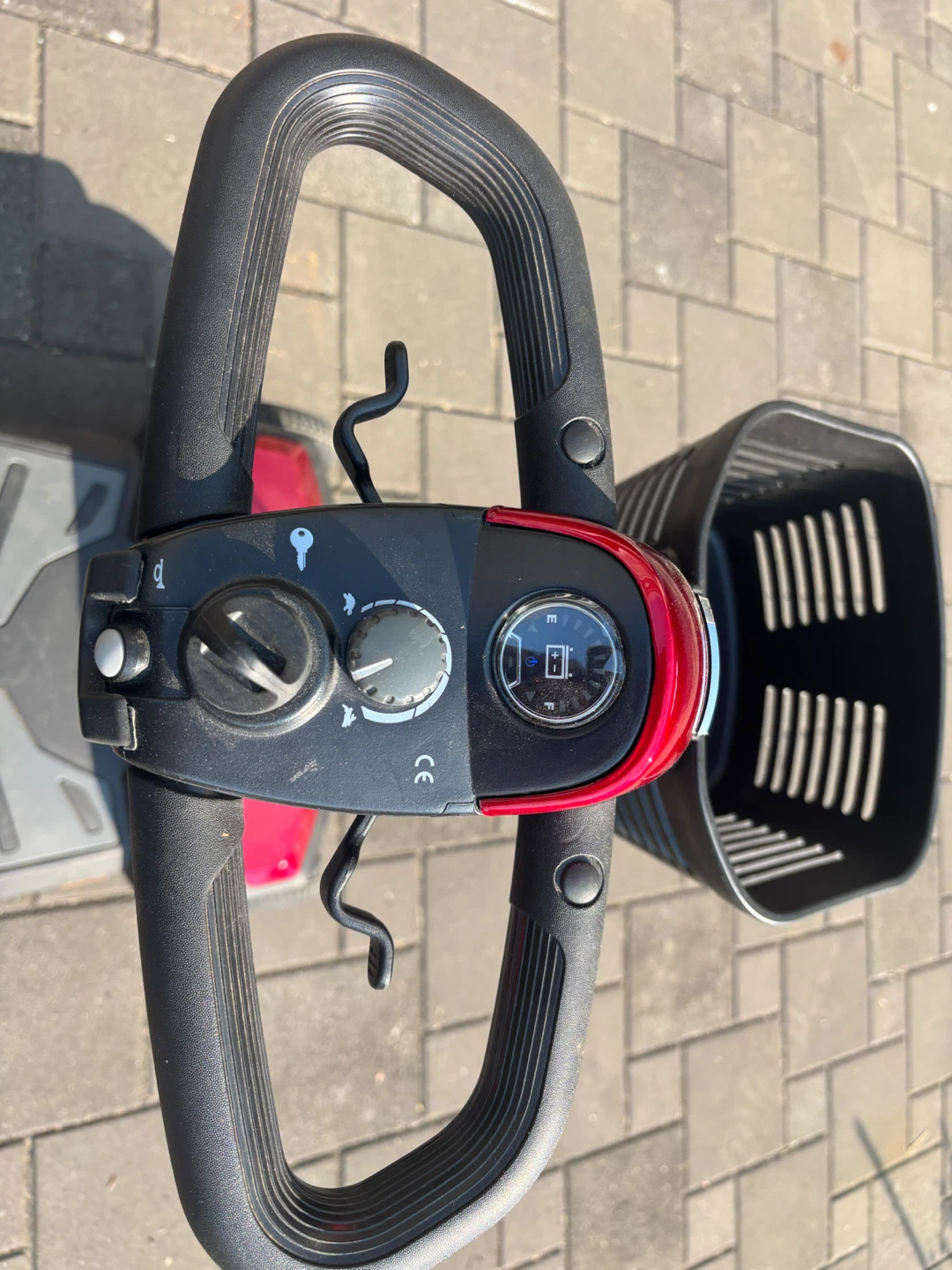 Pride Go-Go Elite Traveller 4-Wheel Scooter - photo 3