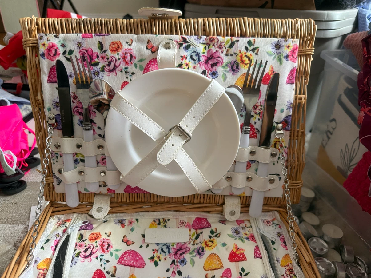 Wicker Picnic Basket Set with Floral Lining - photo 2