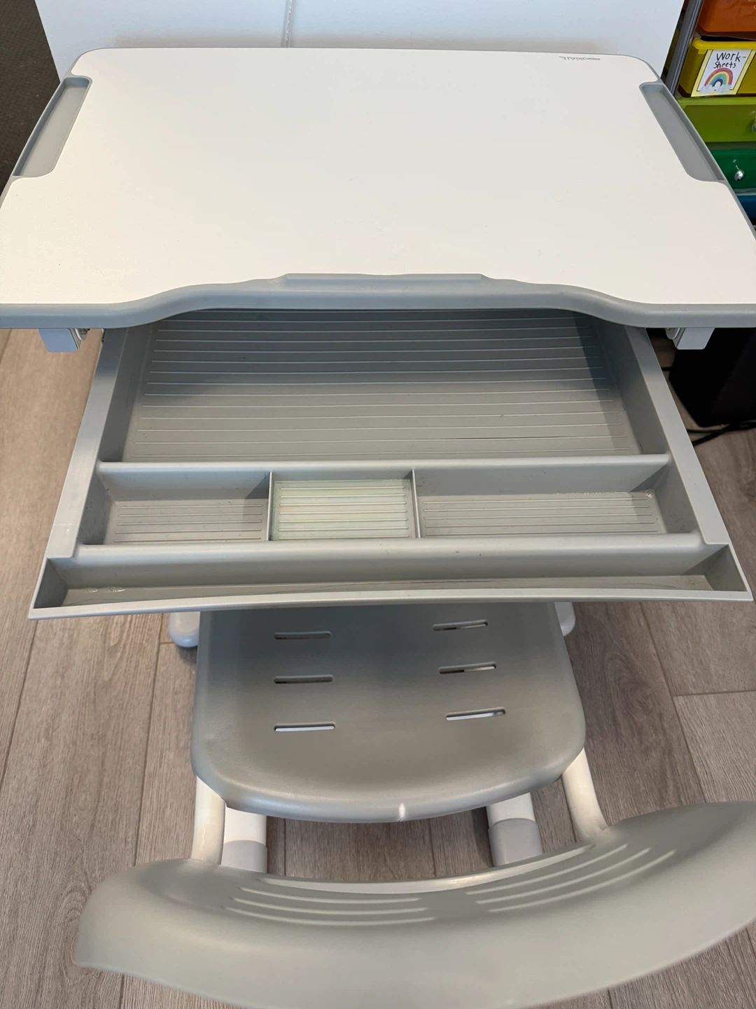 PrimeCables Adjustable Ergonomic Desk and Chair Set - photo 2