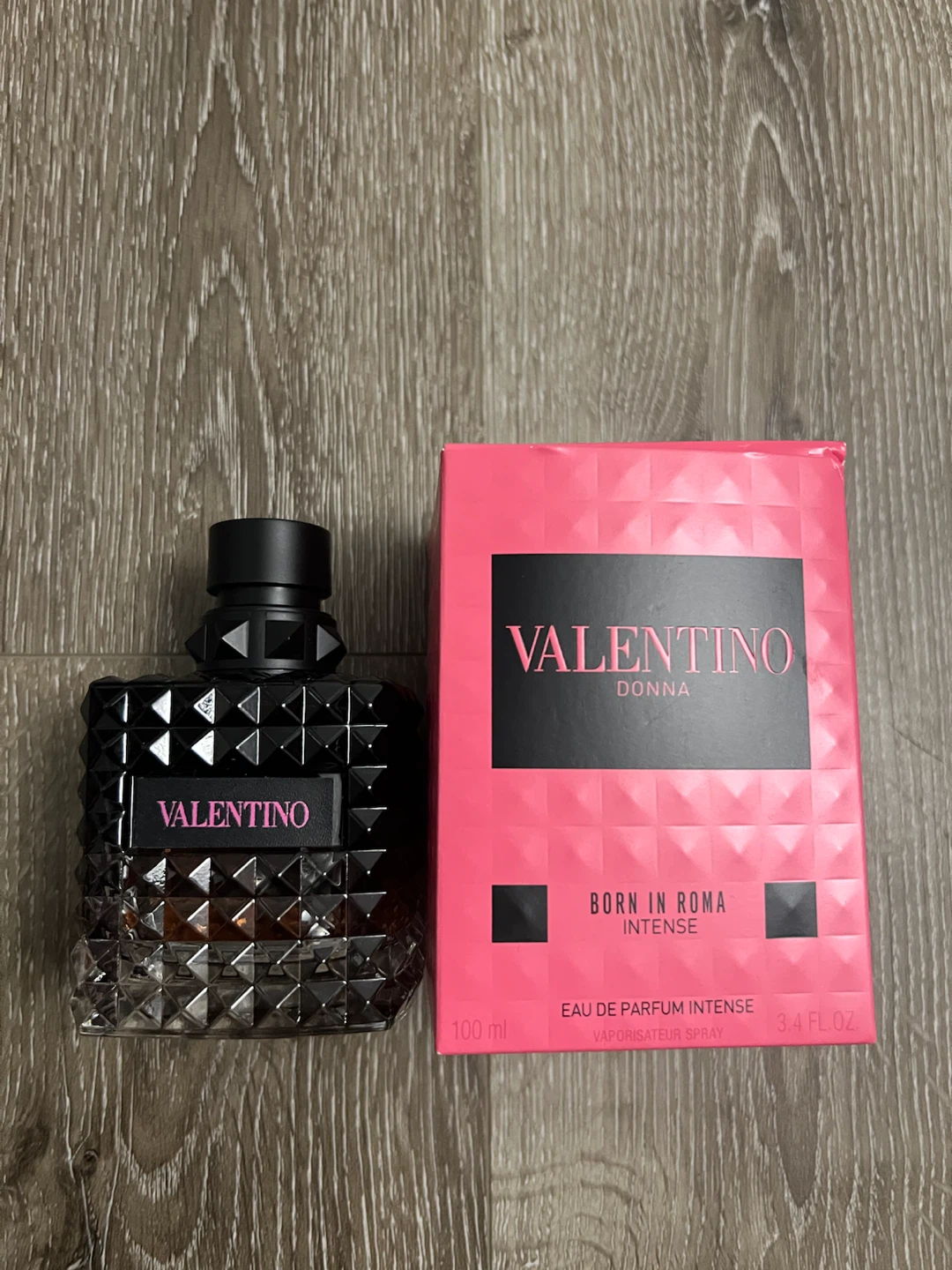Valentino Donna Born in Roma Intense Eau de Parfum