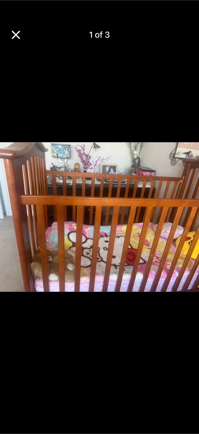 Wooden Baby Crib with Drawer