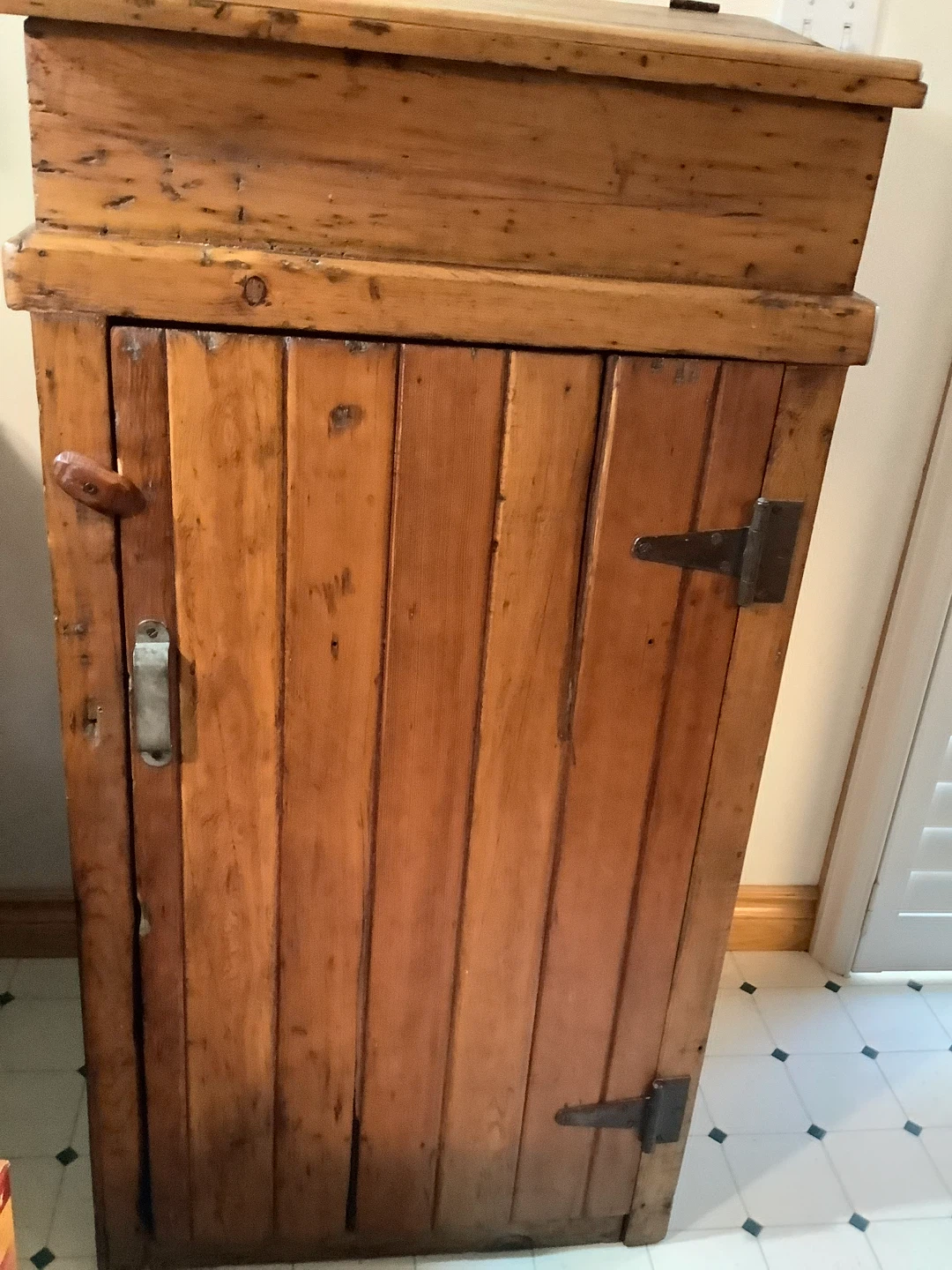 Ant/Primitive Quebec Pine Wd Freight/Railway Desk 🐞