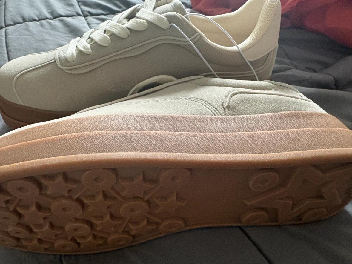 Forever 21 Beige Suede Sneakers - photo 2