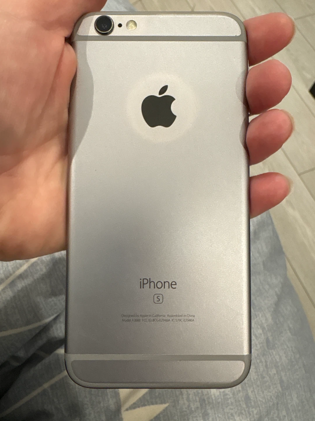 iPhone 6s - unlocked - photo 2