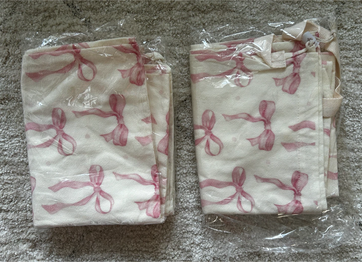 2 Large Laundry Bags with Pink Bows - Brand New - photo 2