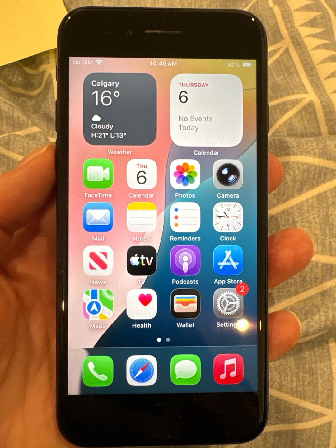 Apple iPhone SE (2nd Gen) - Black