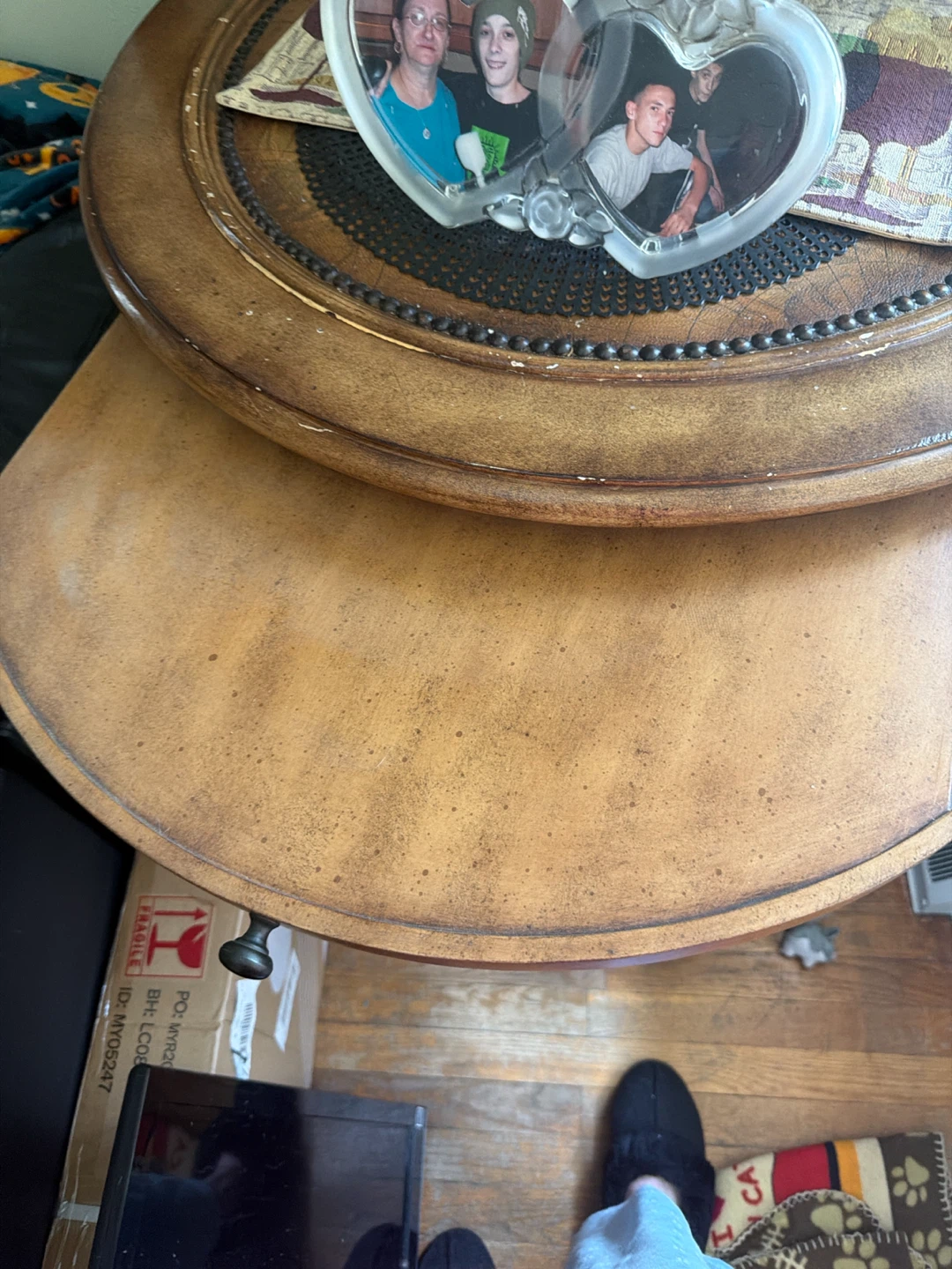 Vintage Globe Bar Cabinet with Drinks - photo 3