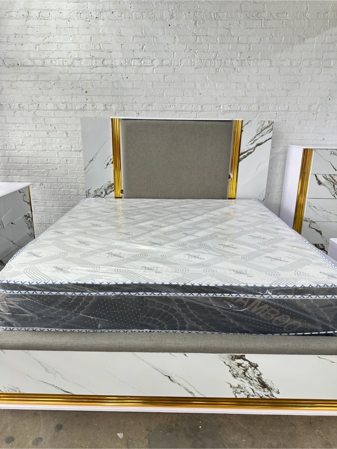 Marble top bedroom set bf Mr dr ns - photo 3