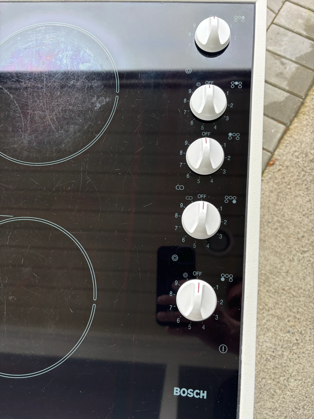 Bosch Electric Cooktop - 5 Burners - photo 2